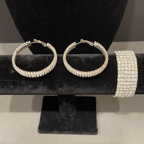 Diamond* Bracelet & Earrings Set - Picture 1 of 10